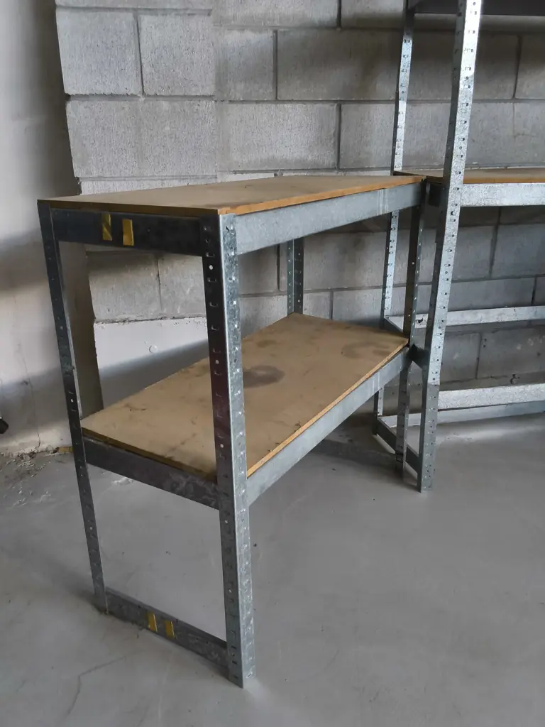3 METAL SHELVING UNITS, TALLEST H 1.65 M X W 90 CM X D 41 CM Image 1++