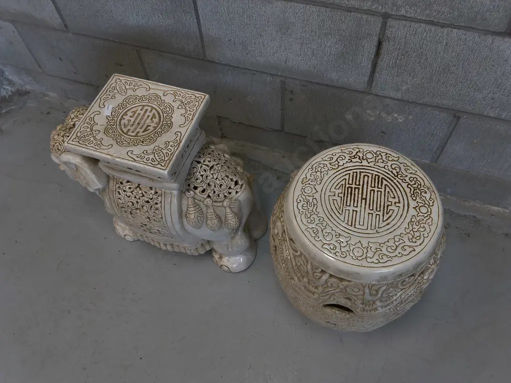 PAIR OF VINTAGE CHINOISERIE CERAMIC GARDEN STOOLS, TALLEST H 44 CM Image 1++