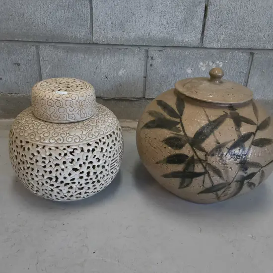 LARGE VINTAGE ASIAN CERAMIC LIDDED JARS, TALLEST H 35 CM