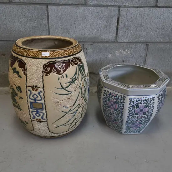 PAIR OF CERAMIC CHINESE PLANTERS, TALLEST H 39 CM