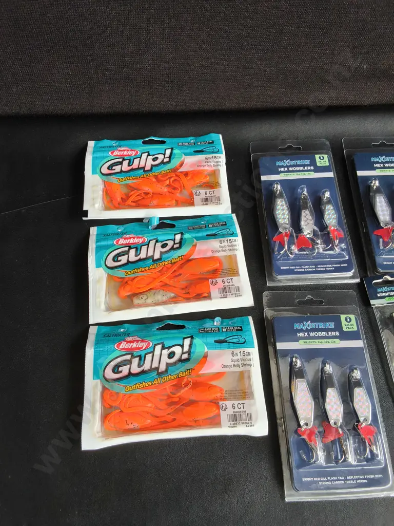 9 BRAND NEW FISHING ITEMS Image 1++