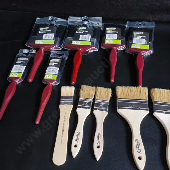 11 BRAND NEW PAINTBRUSHES
