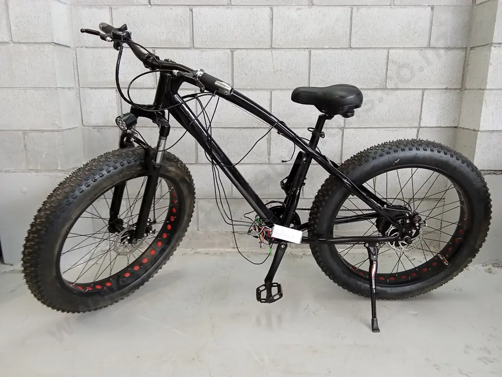 (PROJECT BIKE) CUSTOM ALL TERRAIN FAT TYRE ELECTRIC BIKE, MISSING BATTERY AND COVER Image 1++