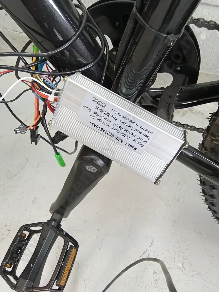 (PROJECT BIKE) CUSTOM ALL TERRAIN FAT TYRE ELECTRIC BIKE, MISSING BATTERY AND COVER Image 1++