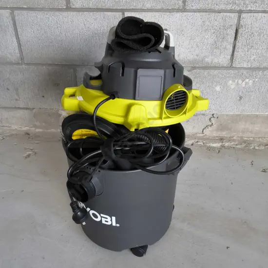 CORDED RYOBI WET AND DRY VACUUM