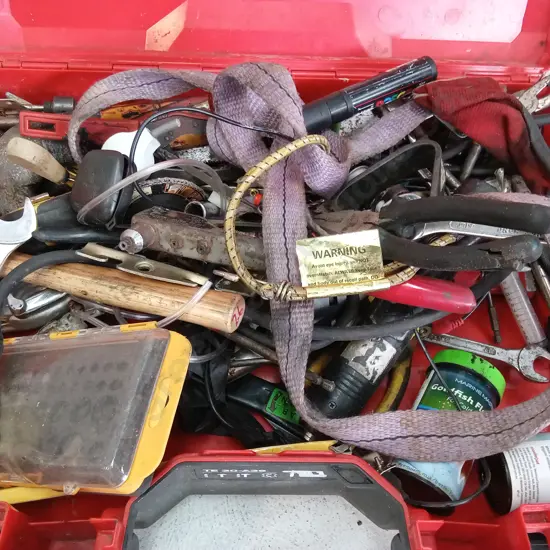 ASSORTMENT OF TOOLS