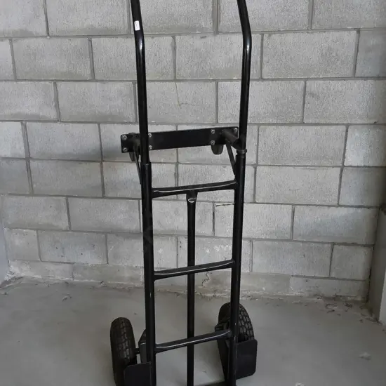 HEAVY DUTY HAND TROLLEY, DAMAGED TIRE