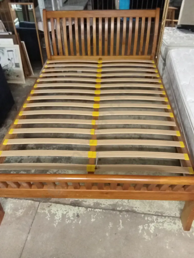SOLID WOODEN SLAT BED FRAME AND MATTRESS Image 1++