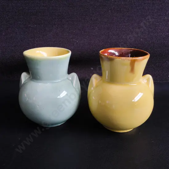 VINTAGE PAIR OF CROWN LYNN SHAPE 134 VASES, H 10 CM