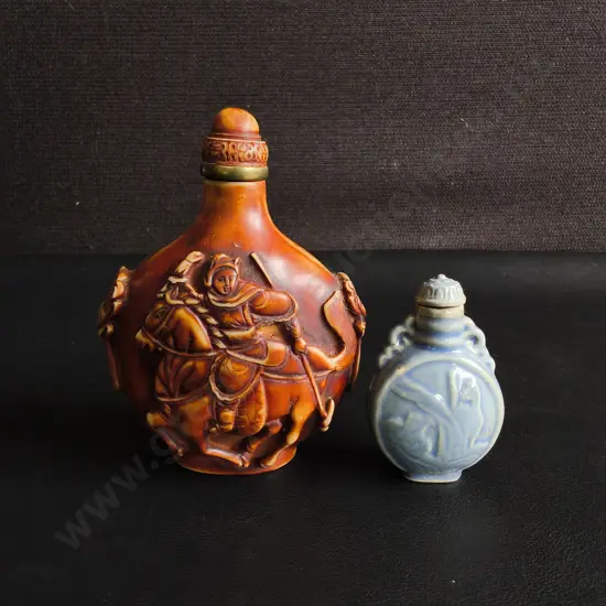 PAIR OF VINTAGE CHINESE SNUFF BOTTLES, TALLEST H 12 CM