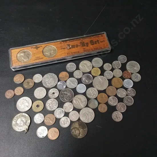 COLLECTION OF VINTAGE COINS
