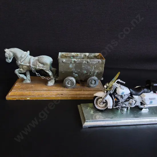 PAIR OF DECORATIVE TABLETOP PIECESM WIDEST W 23 CM
