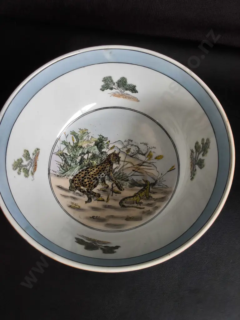 VINTAGE CHINESE "YOU XIAN JU JIANZHI" FAMILLE ROSE STYLE LARGE PORCELAIN BOWL, DIA 25 CM Image 1++