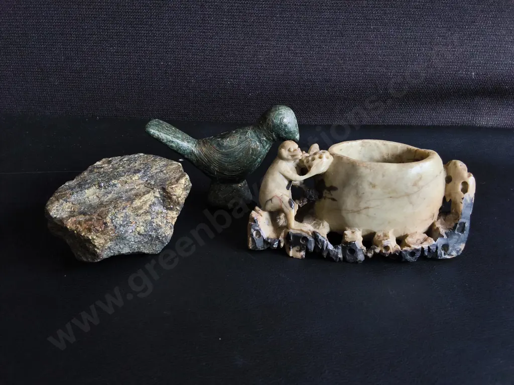 VINTAGE STONE CARVED BIRD FIGURE, CHINESE SOAPSTONE INKWELL, MINERAL SPECIMEN, WIDEST W 13 CM Image 1++