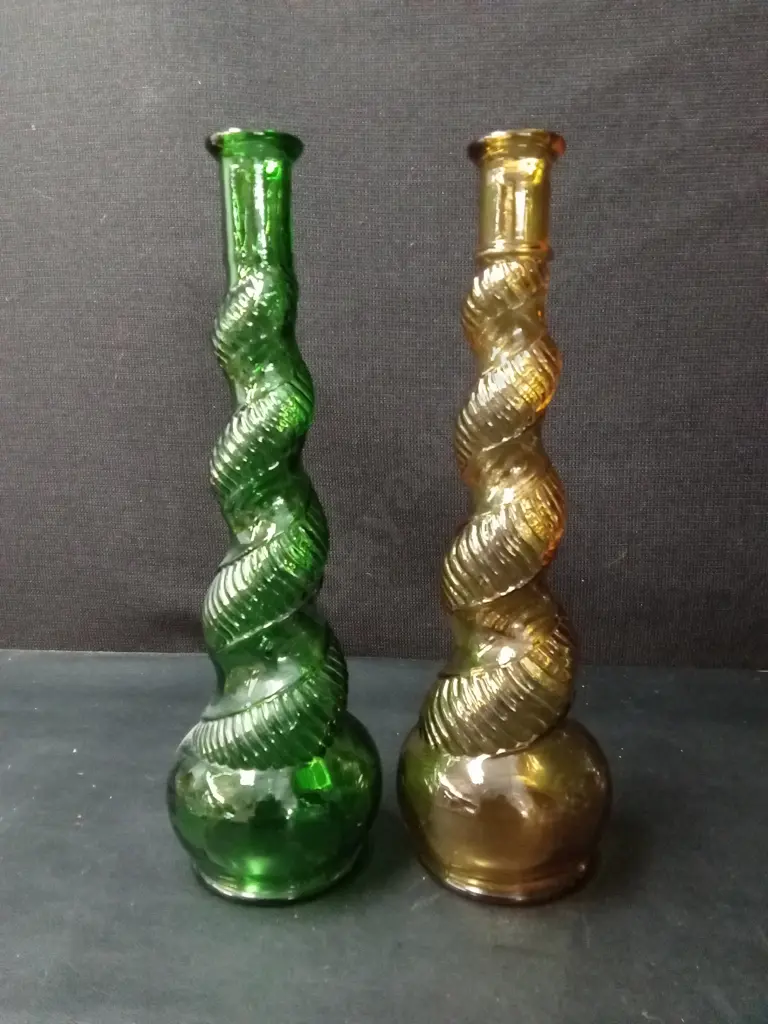 2 VINTAGE EMPOLI DEPOSE ITALIAN GLASS GENIE BOTTLE VASES H32CM Image 1++