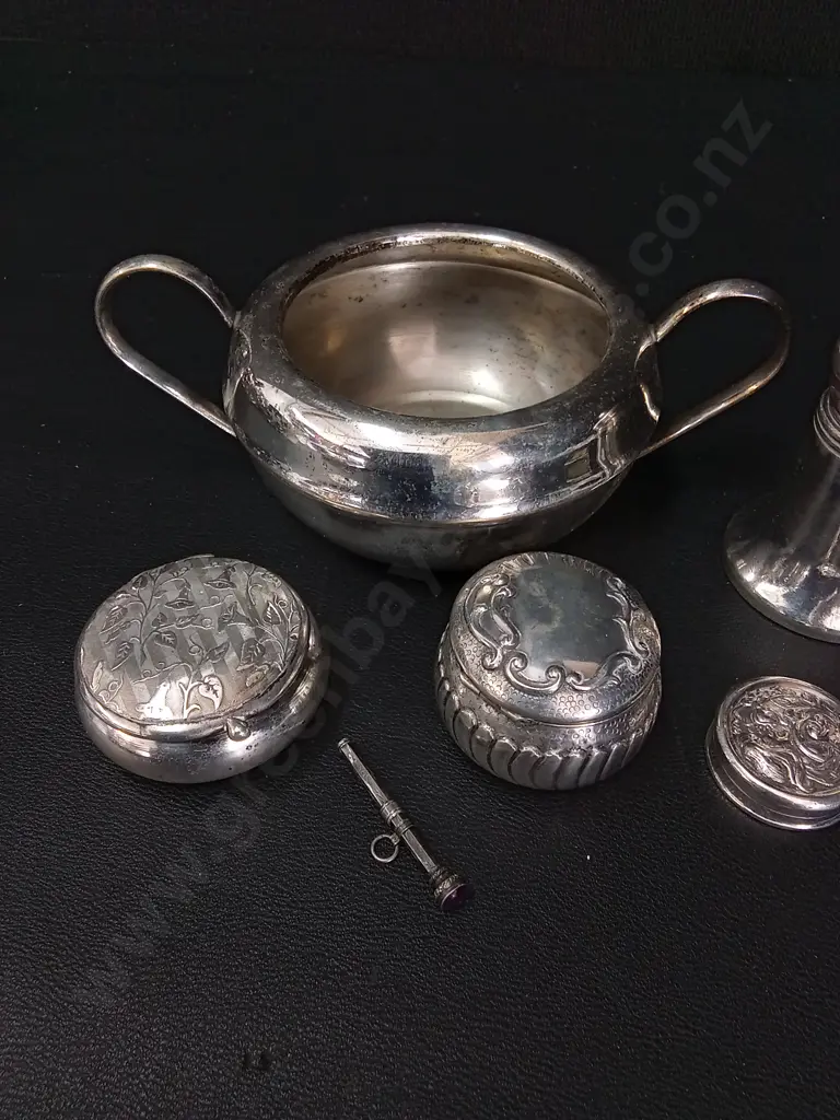 COLLECTION OF VINTAGE ITEMS TALLEST H7CM Image 1++