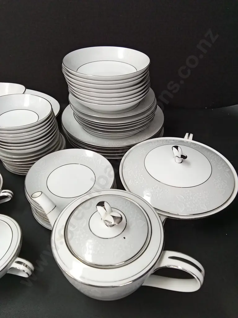 NORITAKE CHINA SET Image 1++