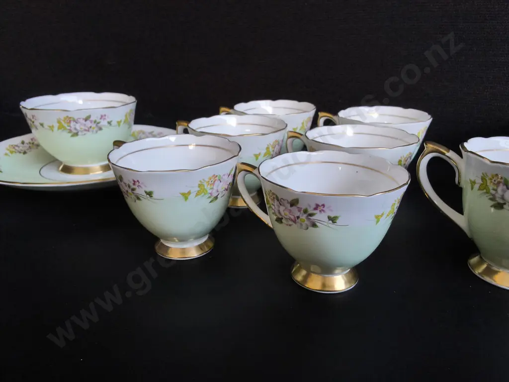 VINTAGE H.M. SUTHERLAND MINT GREEN AND PINK ROSE FINE BONE CHINA TEA SET, MADE IN ENGLAND, 21 PIECES Image 1++