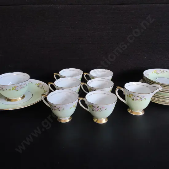 VINTAGE H.M. SUTHERLAND MINT GREEN AND PINK ROSE FINE BONE CHINA TEA SET, MADE IN ENGLAND, 21 PIECES