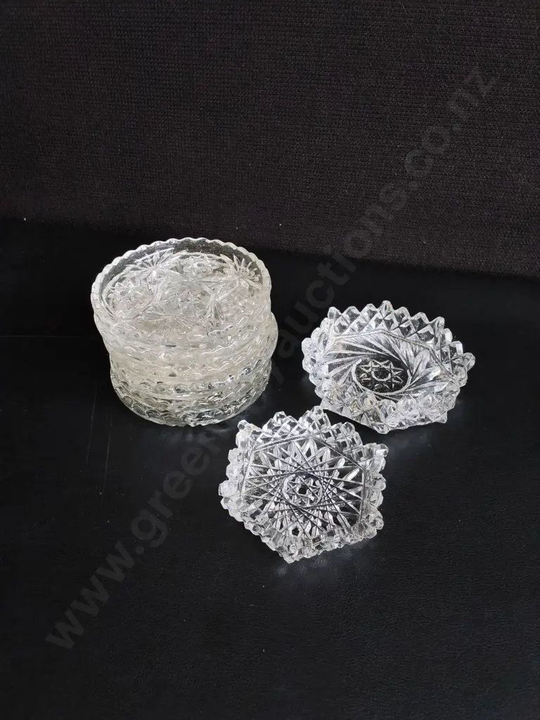 SET OF VINTAGE PRESSED GLASS COASTERS Image 1++