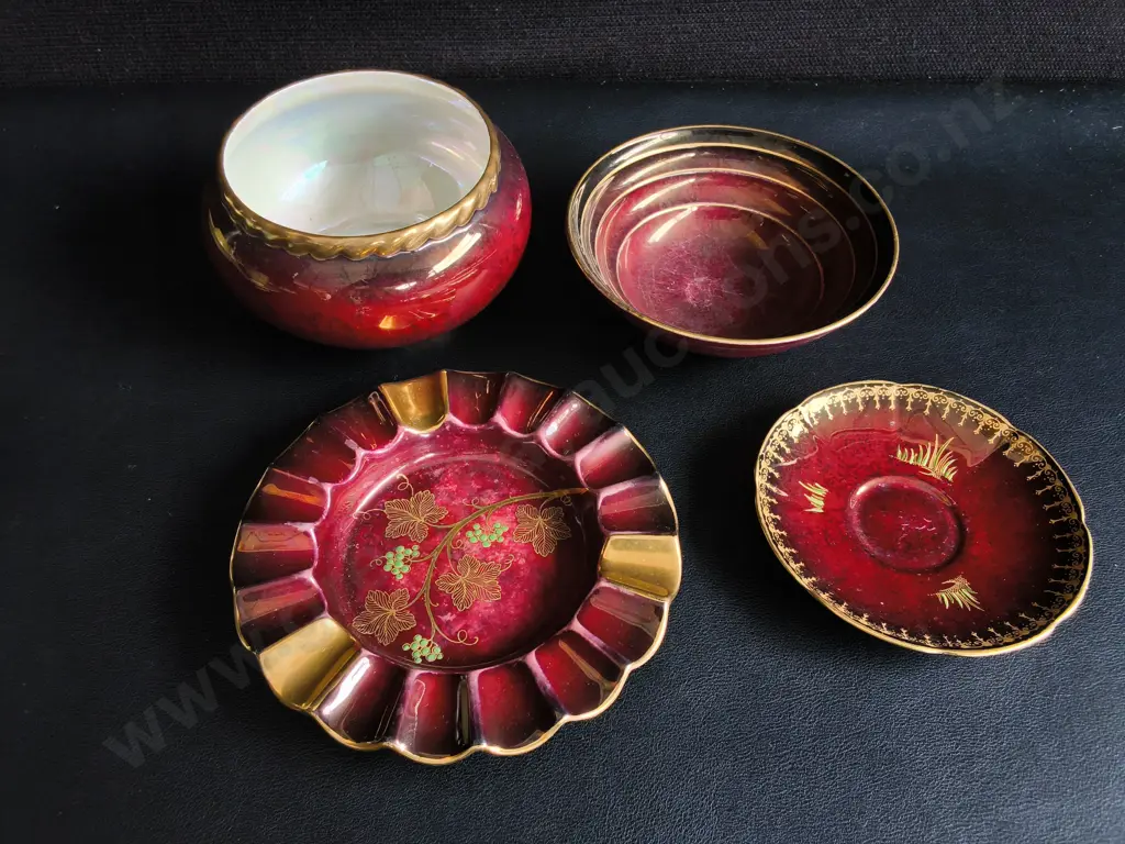 4 PIECES VINTAGE CARLTON WARE DISHES Image 1++