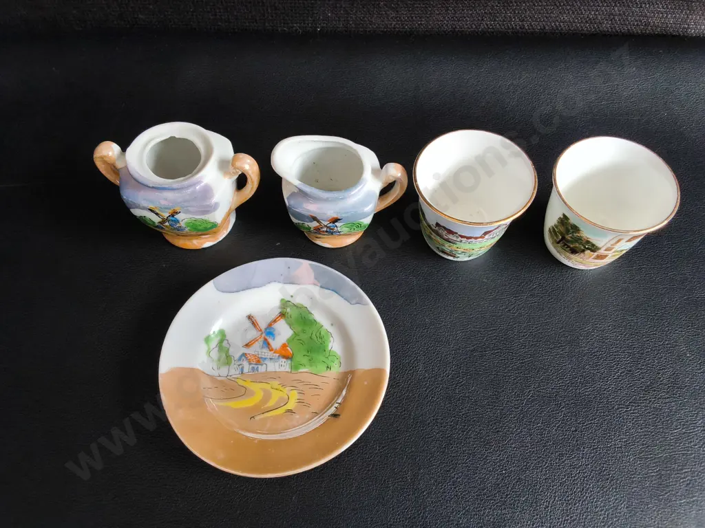 5 PIECES VINTAGE MINIATURE PORCELAIN ITEMS Image 1++