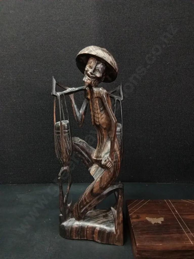 4 WOODEN ITEMS TALLEST H30CM Image 1++