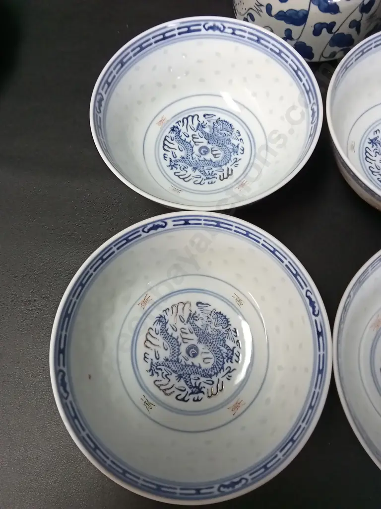 4 CHINESE DRAGON RICE-GRAIN BOWLS D15CM AND A CERAMIC JAR Image 1++