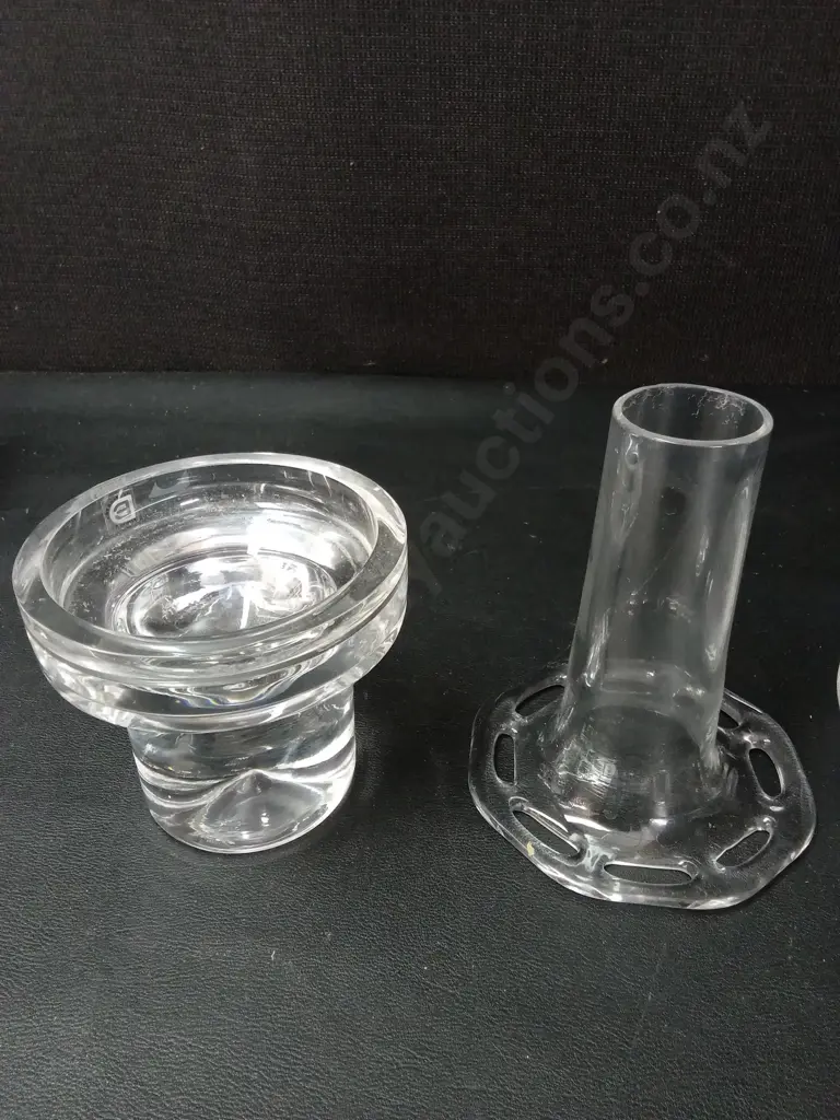 3 GLASS CANDLE HOLDERS TALLEST H11.5CM Image 1++