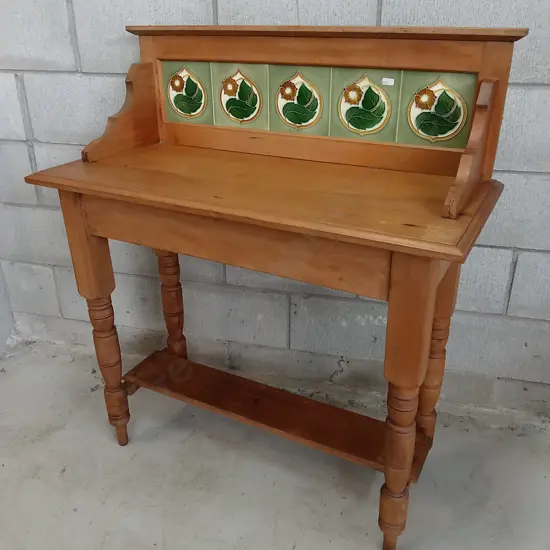 VINTAGE VICTORIAN STYLE WASHSTAND WITH TILED SPLASHBACK, H 104CM X W 92CM X W 40CM