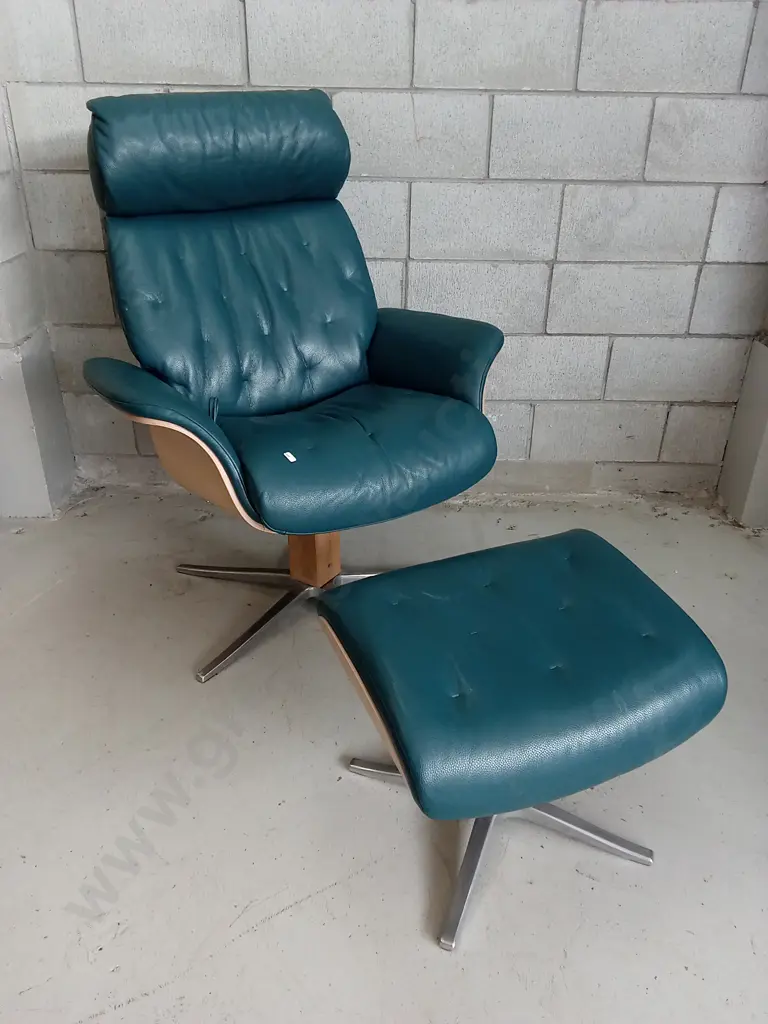 GENUINE BOVINE LEATHER SWIVEL RECLINER WITH FOOT STOOL - CHAIR BASE IS LOOSE REQUIRES ATTENTION Image 1++