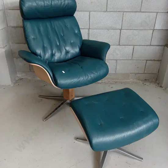 GENUINE BOVINE LEATHER SWIVEL RECLINER WITH FOOT STOOL - CHAIR BASE IS LOOSE REQUIRES ATTENTION