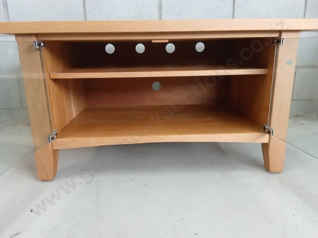 WOODEN TV CABINET, H 51CM X W 91CM X D 50CM Image 1++
