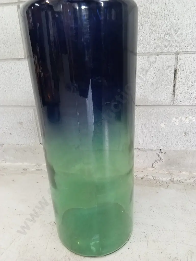 LARGE BLUE AND GREEN GLASS VASE 75CM Image 1++