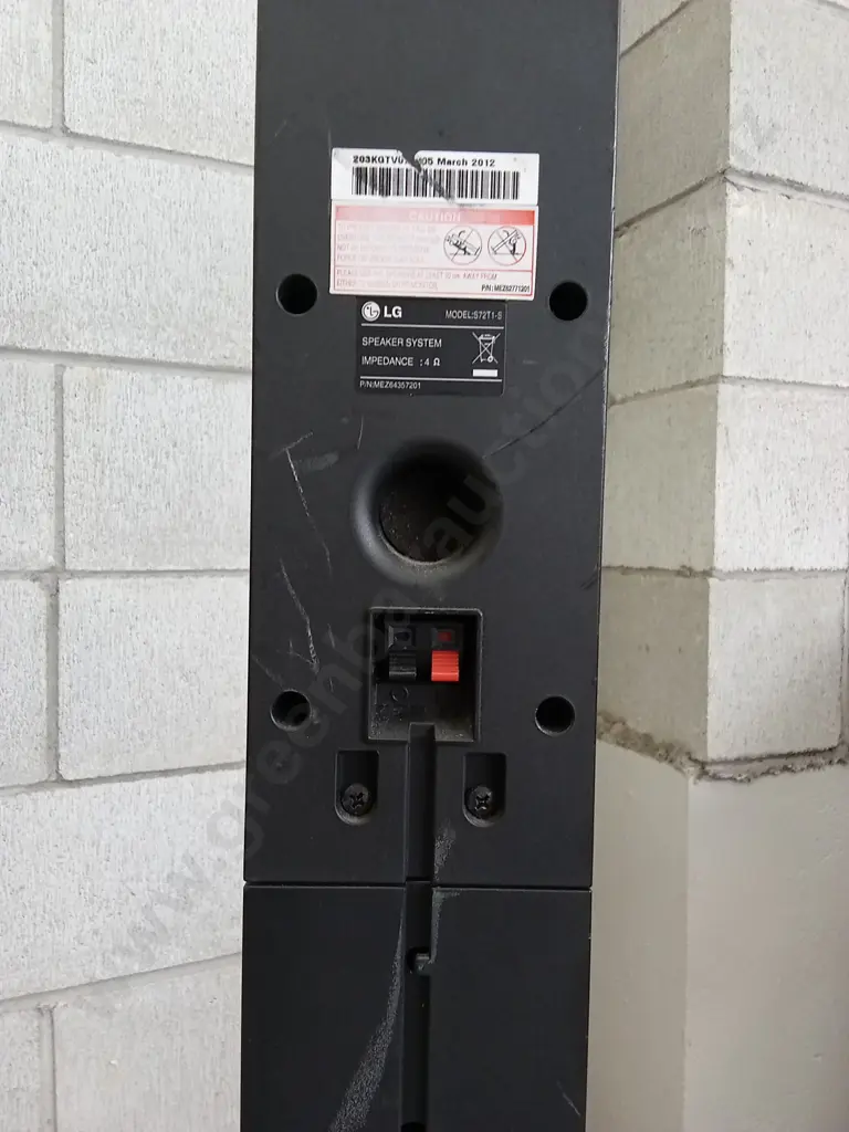 4 LG TOWER SPEAKERS (S72T1-S), 120CM TALL Image 1++