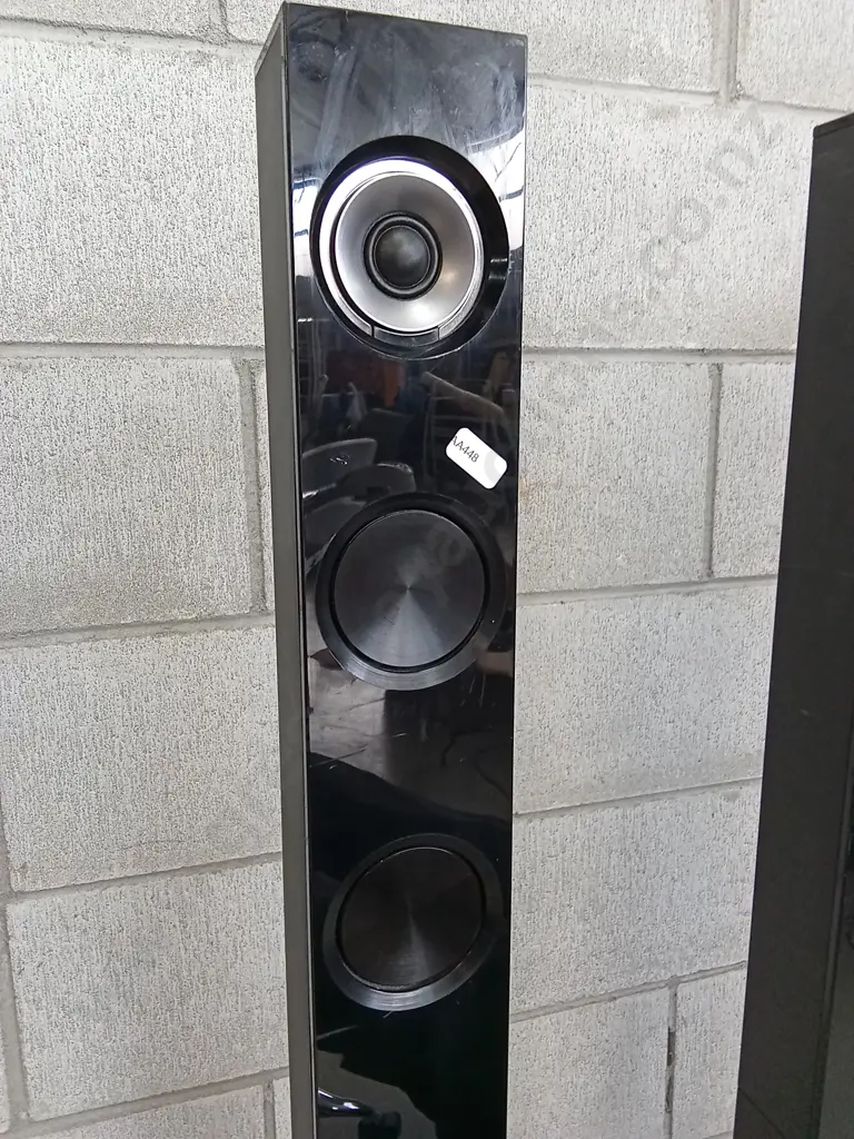 4 LG TOWER SPEAKERS (S72T1-S), 120CM TALL Image 1++