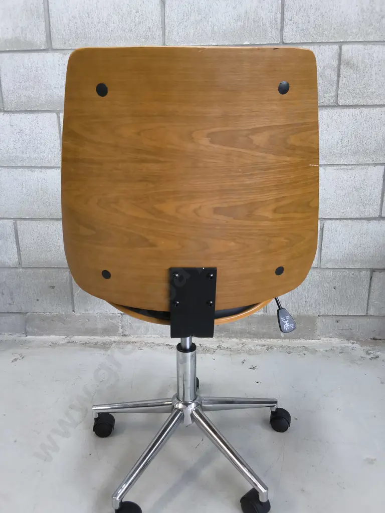 MID CENTURY MODERN STYLE BENTWOOD OFFICE CHAIR Image 1++