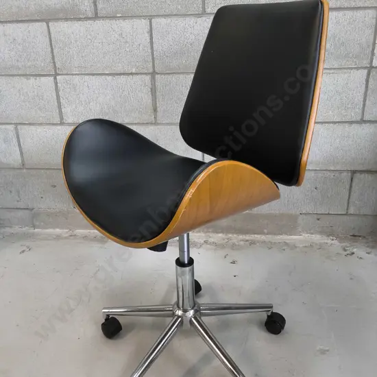 MID CENTURY MODERN STYLE BENTWOOD OFFICE CHAIR