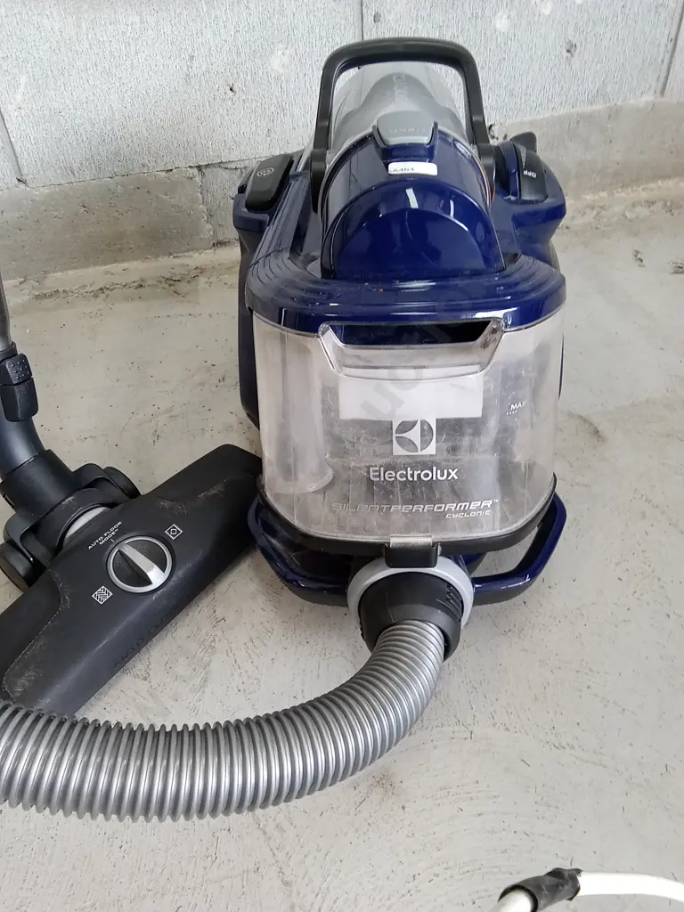 WORKING ELECTROLUX VACUUM SILENT PERFORMER CYCLONIC Image 1++