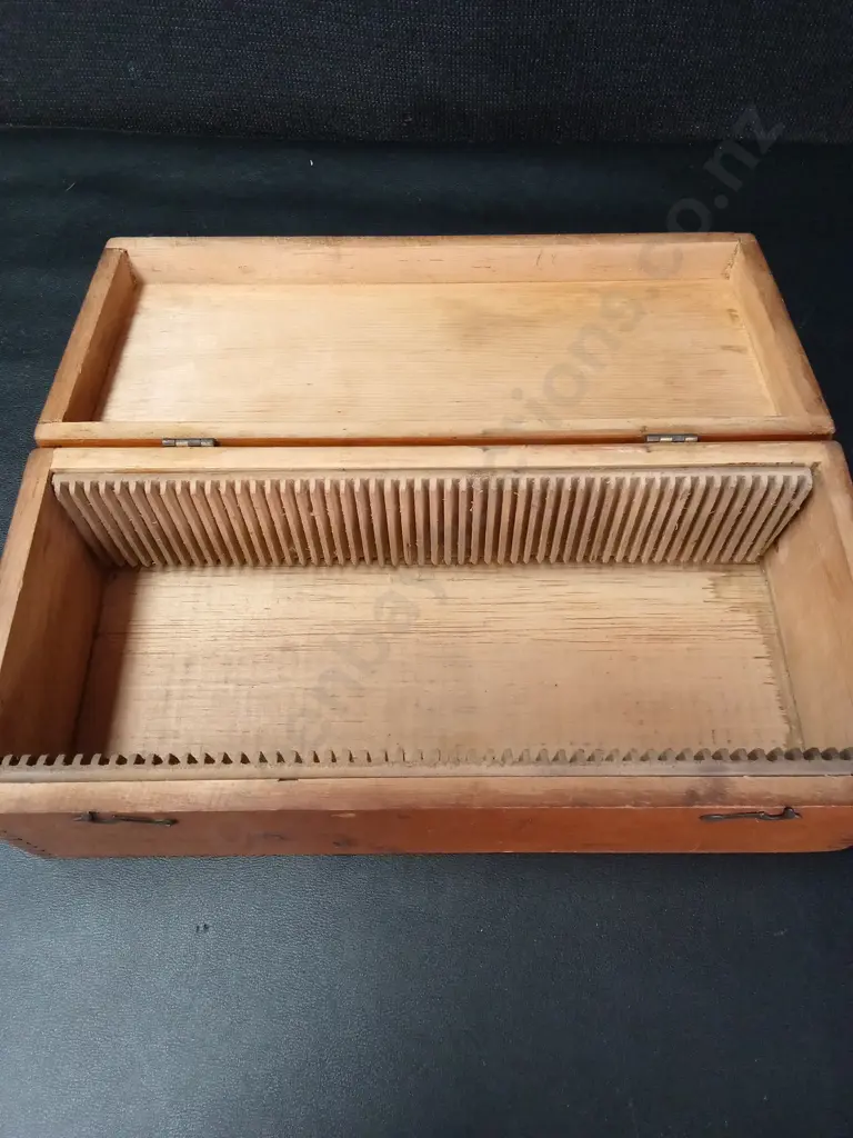 VINTAGE WOODEN MICROSCOPE SLIDE BOX L31CM Image 1++