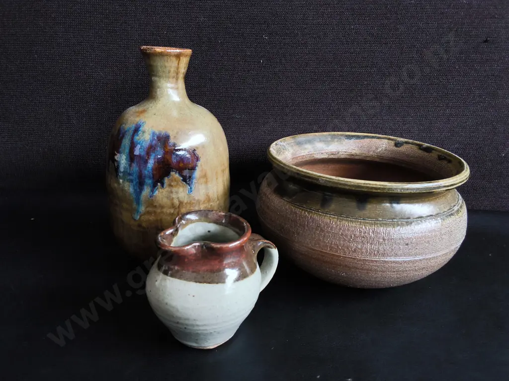 VINTAGE STUDIO POTTERY, 3 PIECES, TALLEST H 21 CM Image 1++