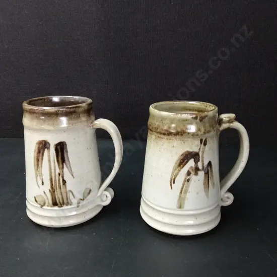 2 STUDIO POTTERY MUGS H15CM