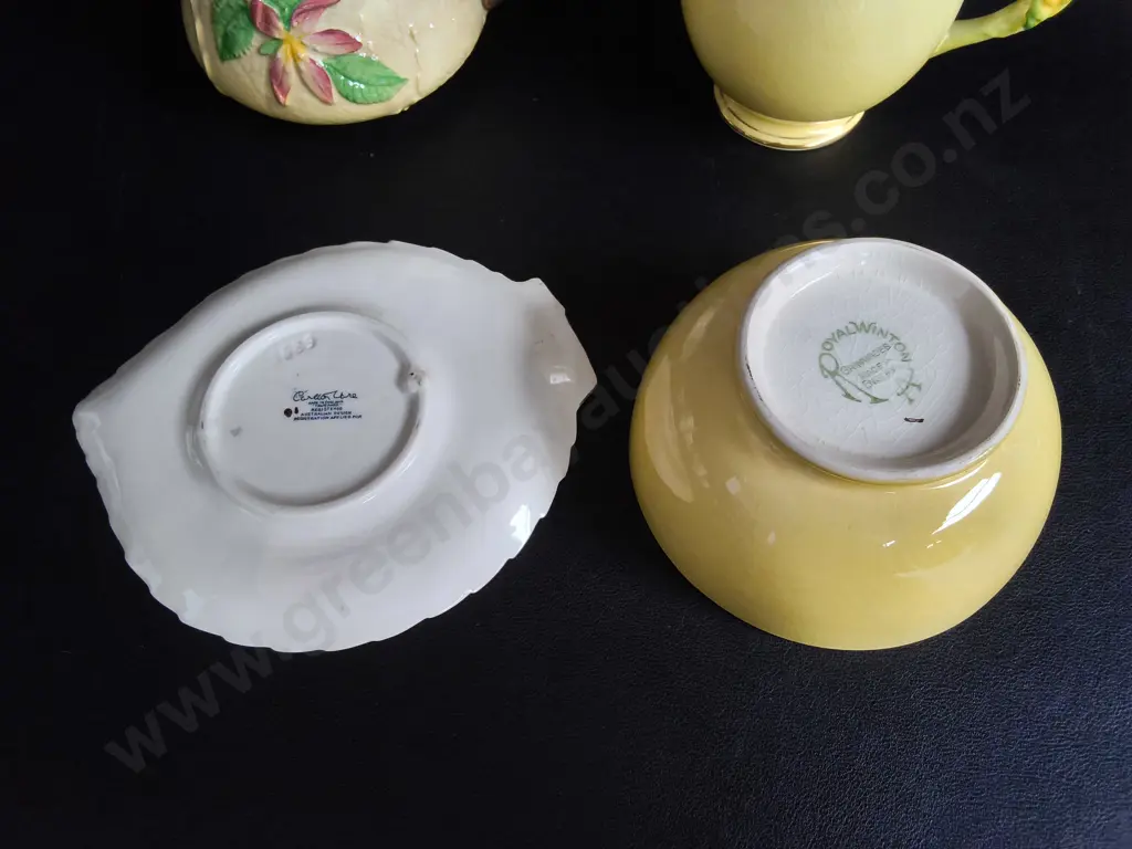 VINTAGE CARLTON WARE PORCELAIN SET AND ROYAL WINTON SET, 4 PIECES Image 1++