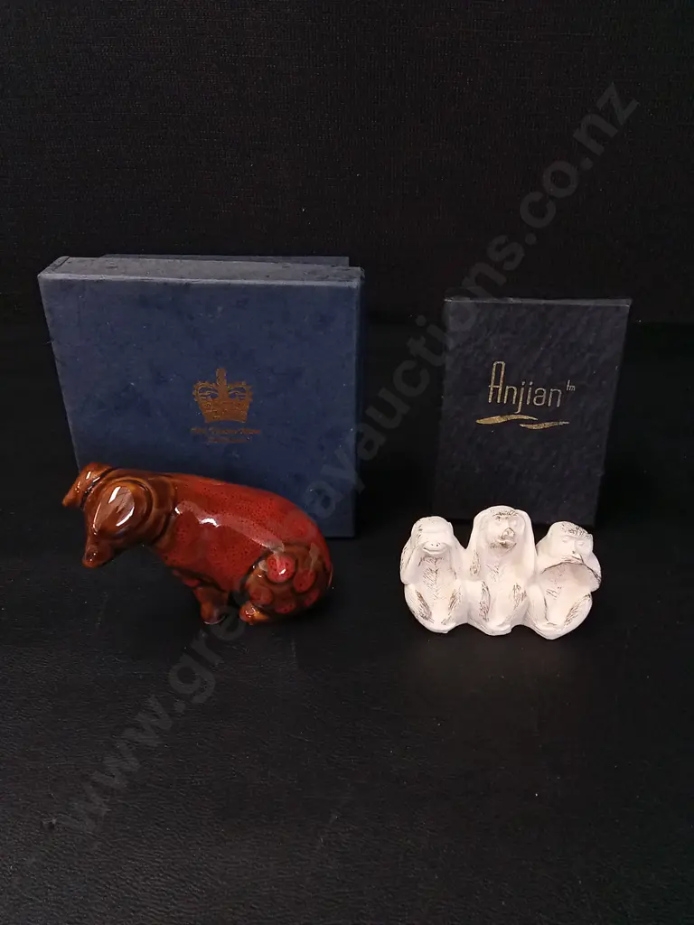OLD TUPTON WARE HAND PAINTED PIG H6.5CM AND 3 WISE MONKEYS Image 1++