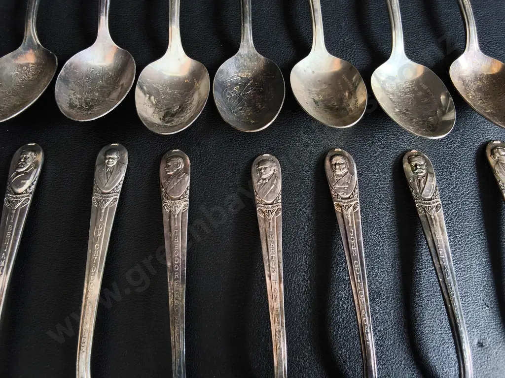 COLLECTION OF VINTAGE WM. ROGERS MFG. CO. US PRESIDENTIAL SILVERPLATE SOUVENIR SPOONS Image 1++