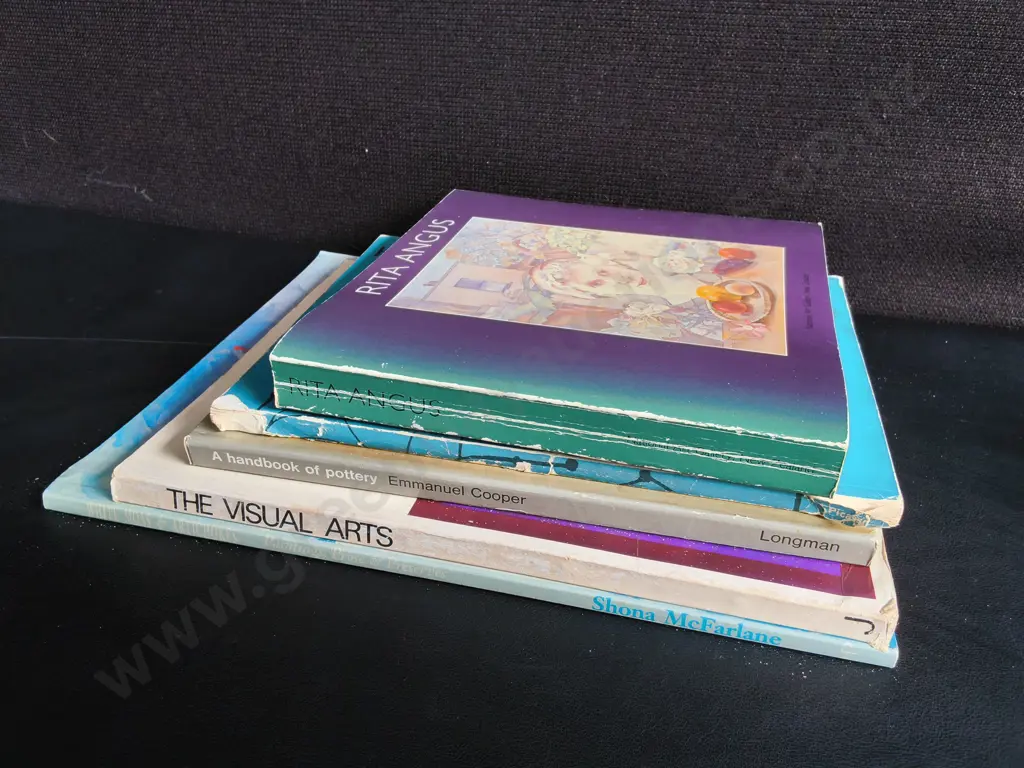5 BOOKS ON ART Image 1++