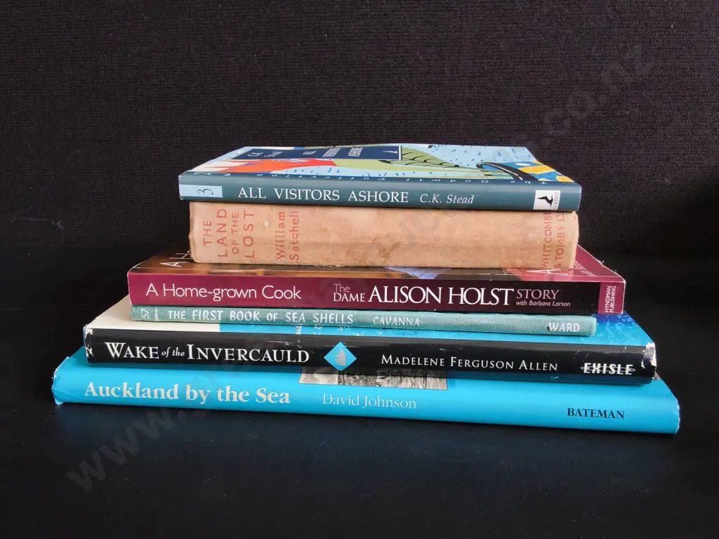 MIX OF 6 BOOKS Image 1++