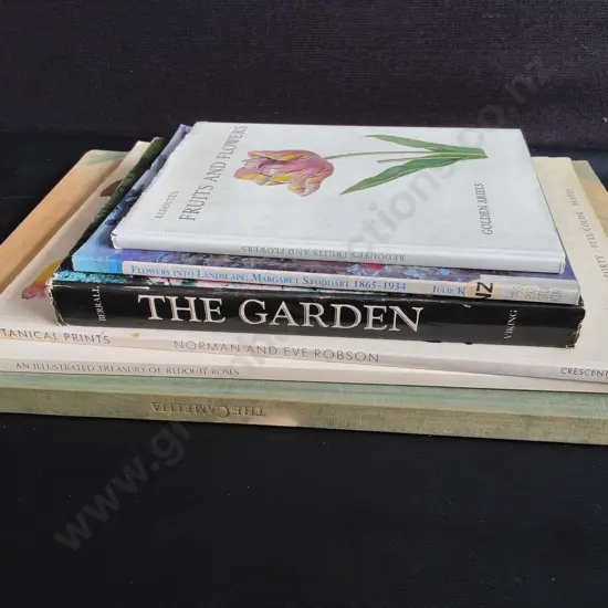 6 BOOKS ON FLOWERS, GARDENS AND BOTANICAL PRINTS
