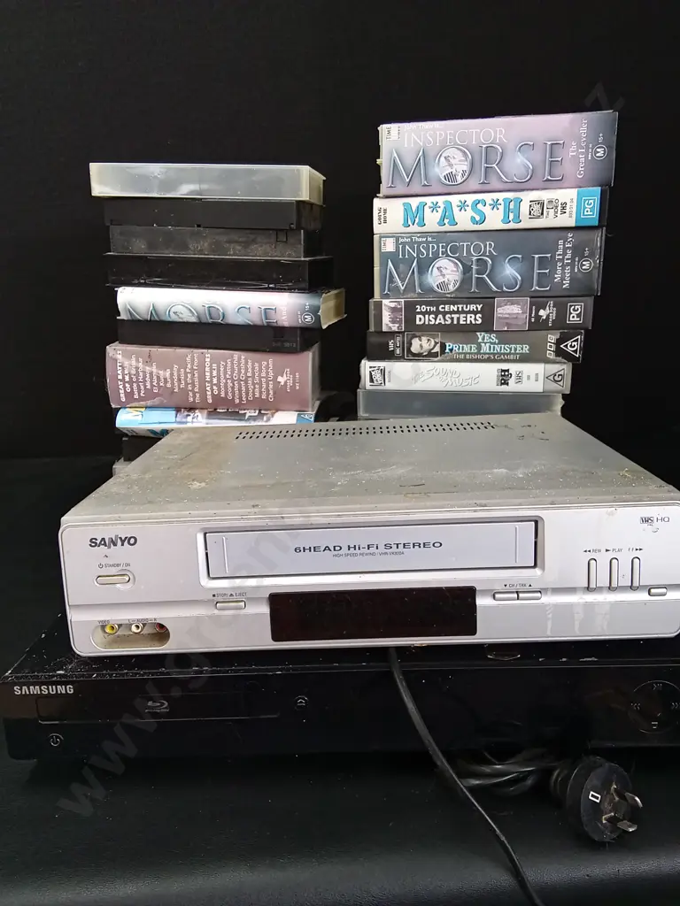 SAMSUNG DVD PLAYER, SANYO 6HEAD HI-FI STEREO BOTH WORKING AND COLLECTION OF VHS / DVDS Image 1++