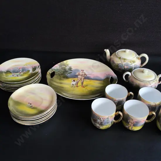 VINTAGE ROYAL BAYREUTH BAVARIA FINE PORCELAIN HUNTING SCENE TEA SERVICE, 20 PIECES, WIDEST DIA 26 CM